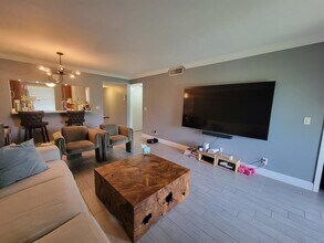 22100 Palms Way in Boca Raton, FL - Building Photo - Building Photo