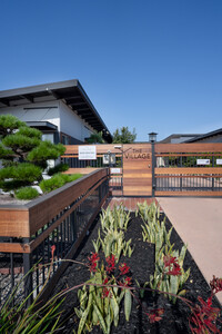 The Village Apartments in Gardena, CA - Foto de edificio - Building Photo