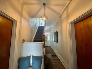 4451 Highridge St in Pittsburgh, PA - Building Photo - Building Photo