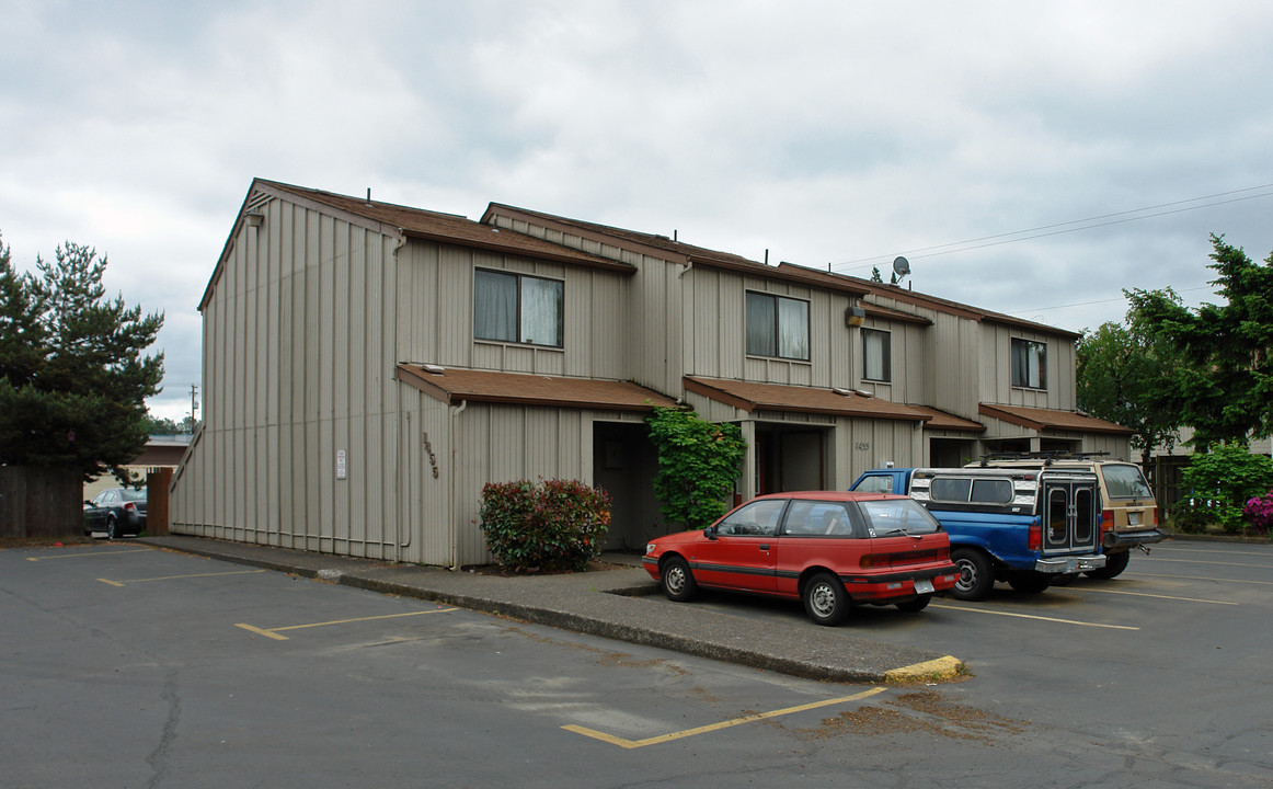 1445-1455 NW Division Ave in Corvallis, OR - Building Photo