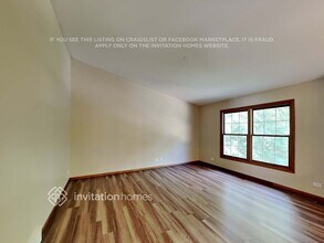 6708 Rosebud Ave in Crystal Lake, IL - Building Photo - Building Photo