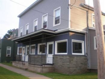 158 Main St in Whitesboro, NY - Foto de edificio - Building Photo