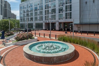 Beacon Harbor Point in Stamford, CT - Building Photo - Building Photo