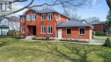 4025 Rolling Valley Dr in Mississauga, ON - Building Photo - Building Photo