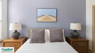 5005 Galleria Dr in Farmers Branch, TX - Building Photo - Building Photo