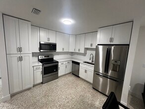 10920 N 29th St in Tampa, FL - Building Photo - Building Photo