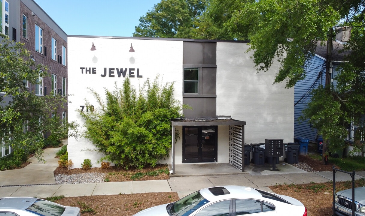 The Jewel in Wilmington, NC - Building Photo