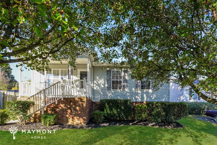 1350 Woodruff Glen Dr in Winston-Salem, NC - Foto de edificio