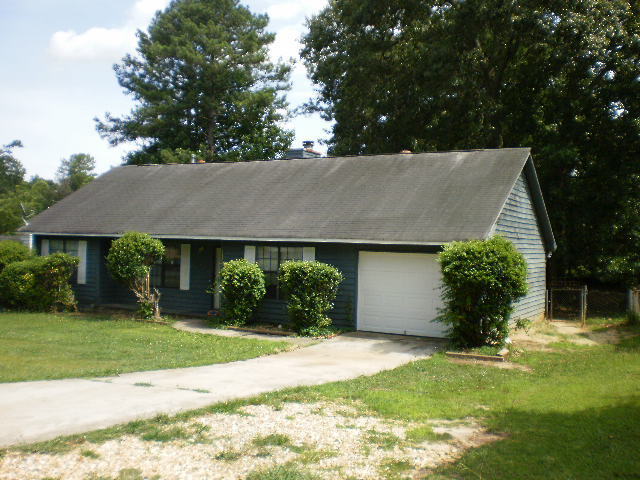 335 Nicole Ct in Jonesboro, GA - Building Photo - Building Photo