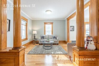 873 21st Ave SE in Minneapolis, MN - Building Photo - Building Photo
