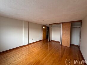 1110 Commonwealth Ave in Boston, MA - Building Photo - Building Photo