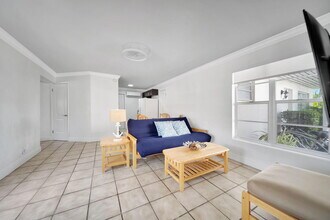 2724 NE 14th St in Fort Lauderdale, FL - Building Photo - Building Photo