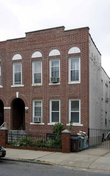 1948 68th St in Brooklyn, NY - Foto de edificio