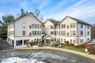 Park Edge in Berkeley Heights, NJ - Foto de edificio - Building Photo