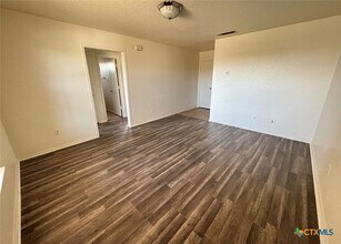 3404 Zephyr Rd in Killeen, TX - Building Photo - Building Photo