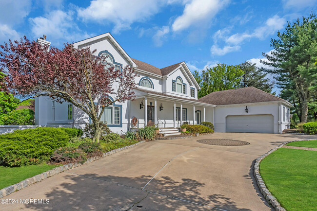 22 Meadow Ln in West Long Branch, NJ - Building Photo - Building Photo