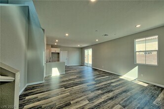 2512 Valdanos Pl in Henderson, NV - Building Photo - Building Photo
