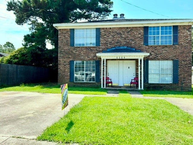 property at 5359 Dandale Dr