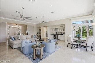 655 Galleon Dr in Naples, FL - Building Photo - Building Photo