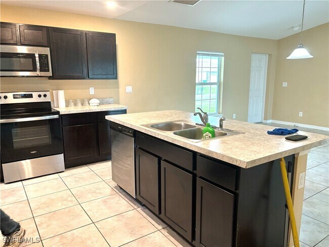 property at 1825 NW 8th Pl