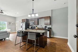 480 N Thomas St in Athens, GA - Building Photo - Building Photo