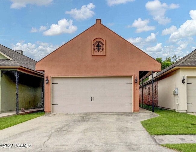 121 Flagg Pl in Lafayette, LA - Building Photo - Building Photo