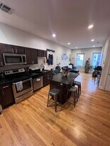8 Burney St, Unit 4C in Boston, MA - Building Photo