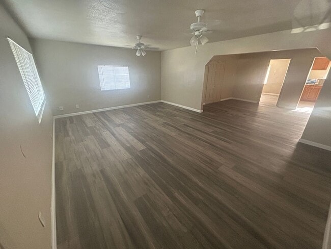 365 B St in Arvin, CA - Building Photo - Building Photo