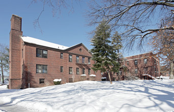 Salem Park Apartments in Elizabeth, NJ - Building Photo - Building Photo