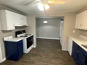 1729 Windemere Dr in Kettering, OH - Building Photo - Building Photo