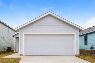 11524 Chestnut Barr Dr in Converse, TX - Building Photo