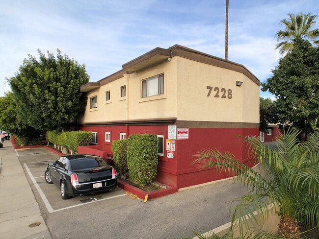 7228 Haskell Ave