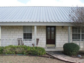7047 Smith Dairy Rd in Belton, TX - Building Photo - Building Photo