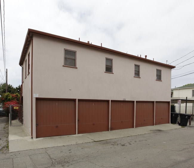 1937 12th St in Santa Monica, CA - Building Photo - Building Photo