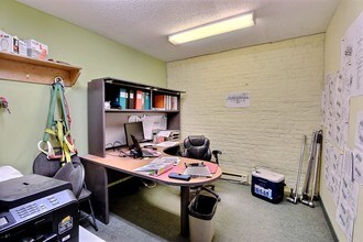 1973-1975 Falardeau Rue in Montréal, QC - Building Photo - Building Photo