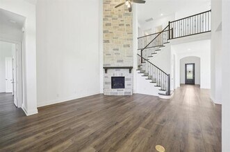 4101 Hawthorn Dr in Krugerville, TX - Building Photo - Building Photo