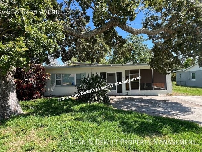 518 63rd Ave S in St. Petersburg, FL - Building Photo - Building Photo