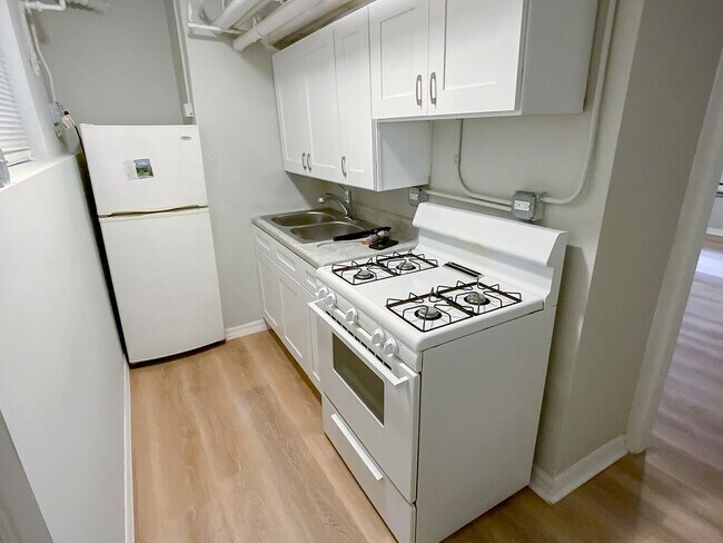 2903 N Clark St, Unit G in Chicago, IL - Foto de edificio - Building Photo