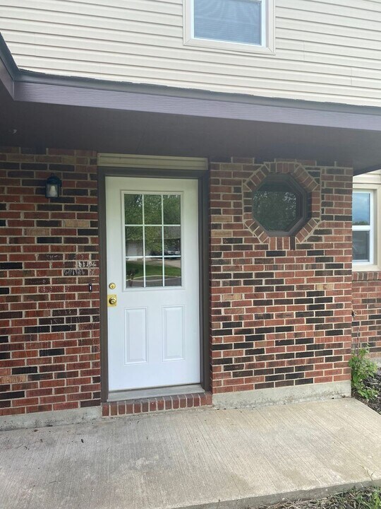 4440 Santa Barbara in Columbia, MO - Building Photo