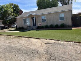 15568 Binney St in La Puente, CA - Building Photo