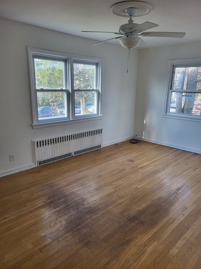 64 Nassau Blvd Rentals in West Hempstead, NY