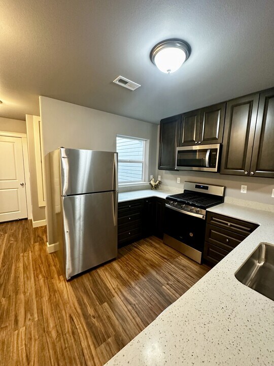 3776 Peter Ln NE in Salem, OR - Building Photo