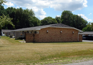 Georgetown Apartments in Fort Wayne, IN - Building Photo - Building Photo