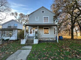 98 E Van Buren St in Battle Creek, MI - Building Photo