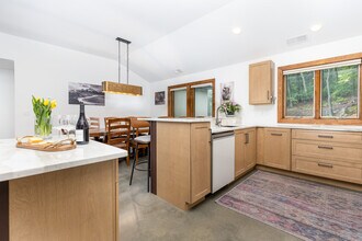 6 Kubish Rd in Litchfield, CT - Building Photo - Building Photo