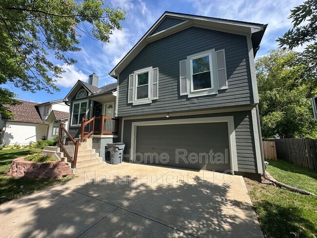 18800 W 164th St in Olathe, KS - Foto de edificio - Building Photo