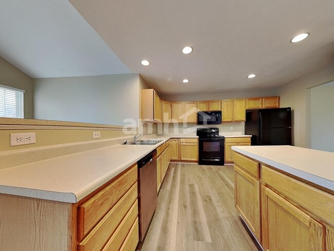 10 Hunterbrook Ct in Monroe, OH - Building Photo - Building Photo