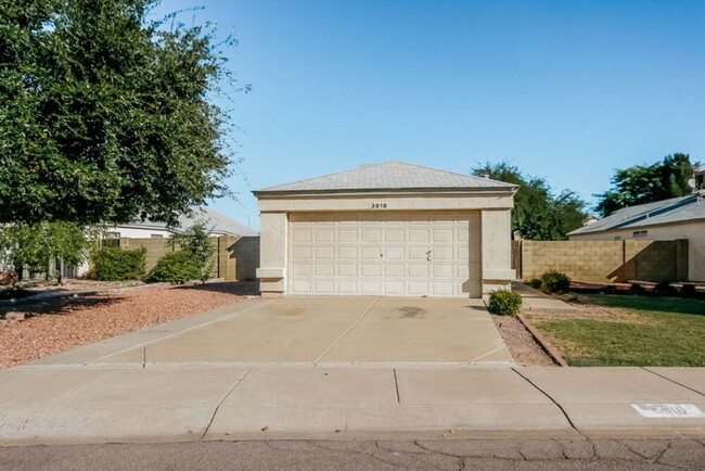 3618 W Creedance Blvd