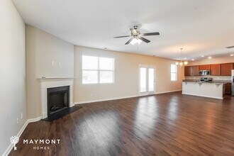 233 Autumn Terrace Ln in Clarksville, TN - Building Photo - Building Photo