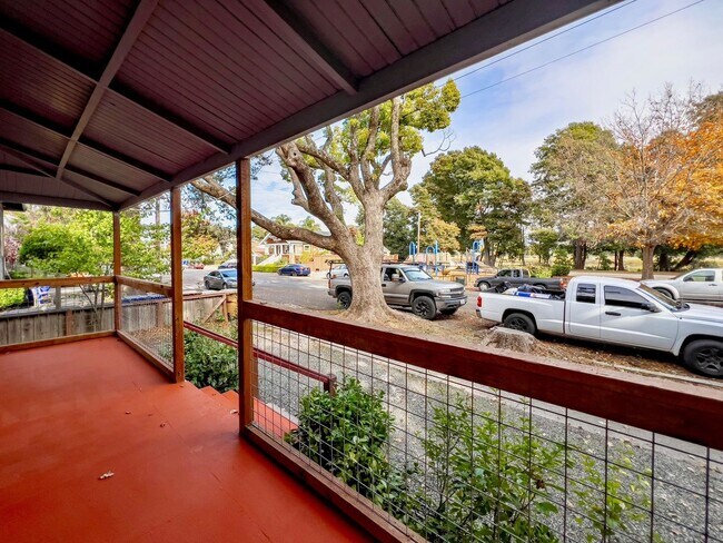 331-335 Cross St in Napa, CA - Building Photo - Building Photo